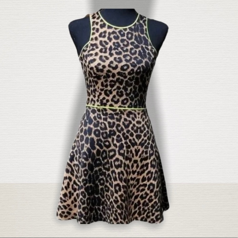 🌻Leopard Print form fitting dress. Yellow Florescent trim.